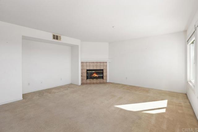 Detail Gallery Image 5 of 35 For 10067 Challenger Cir, Spring Valley,  CA 91978 - 3 Beds | 2/1 Baths