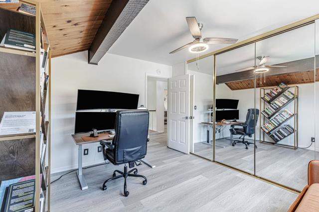 1835 Camino Estrada, Concord CA: https://media.crmls.org/mediaz/3b557753-6571-41f0-ac2f-8c61e9657e2c.jpg
