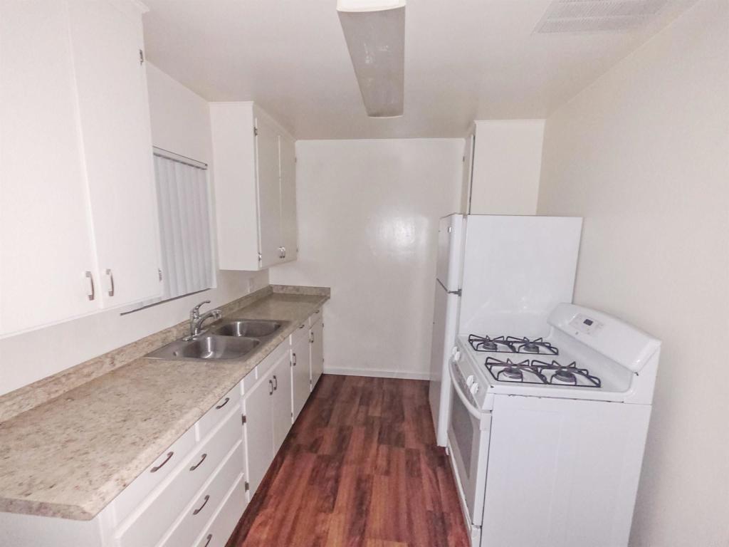 403 4th Ave - photo 9