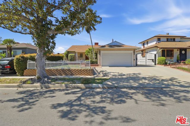 11135 Fairbanks Way photo 2