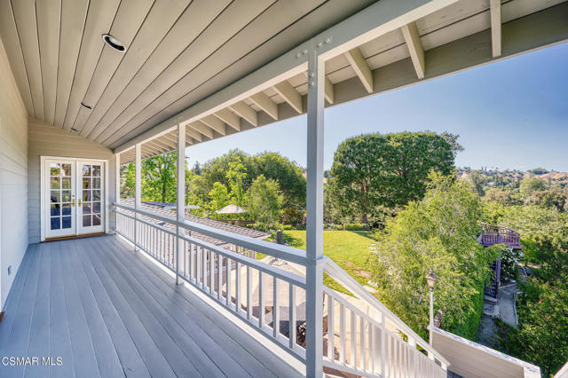 22101 Mulholland Drive, Woodland Hills CA: https://media.crmls.org/mediaz/3b577afe-70f3-4748-8c8c-11b25c554a4e.jpg