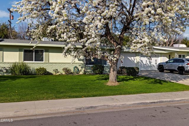 Detail Gallery Image 3 of 59 For 5808 Indian Wells Ave, Bakersfield,  CA 93309 - 2 Beds | 2 Baths