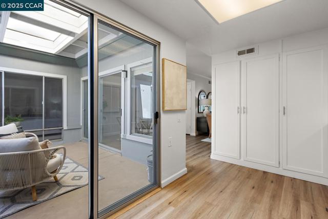 1501 Oakmont, Walnut Creek CA: https://media.crmls.org/mediaz/3b5891ee-ee76-4795-b746-fc06891dd9ce.jpg