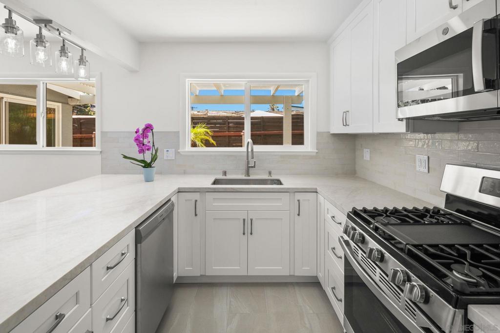 5164 Chateau Dr - photo 4