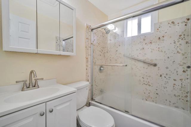 14997 Edgemoor Street, San Leandro CA: https://media.crmls.org/mediaz/3b59a834-8169-4be9-8284-3c32894d9db8.jpg