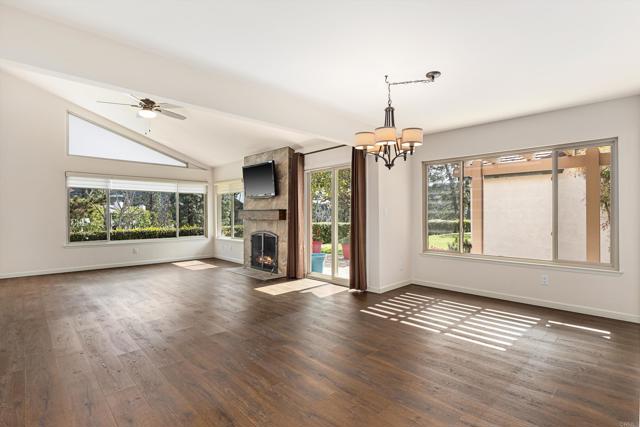 Detail Gallery Image 7 of 75 For 1159 Los Corderos, San Marcos,  CA 92078 - 2 Beds | 2 Baths