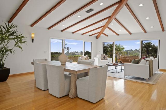Detail Gallery Image 7 of 75 For 6301 Castejon Dr, La Jolla,  CA 92037 - 4 Beds | 3 Baths