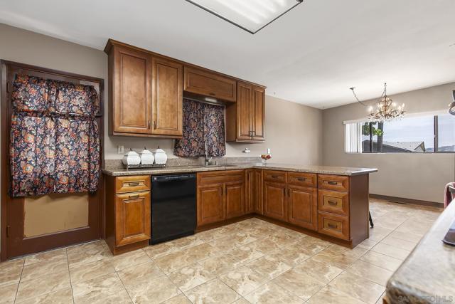 3428 Quimby St, San Diego CA: https://media.crmls.org/mediaz/3b5a9a6e-b865-47ee-bc4c-25d9be03f93d.jpg