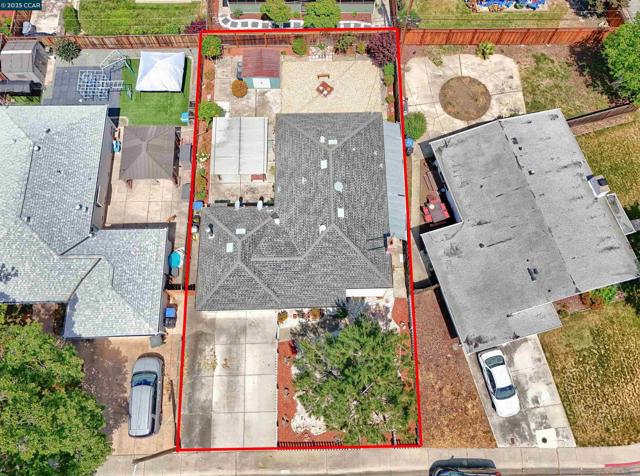848 Linda Vista Street, San Jose CA: https://media.crmls.org/mediaz/3b5ae9e0-2be7-4c3c-9ab5-f8653d67d725.jpg