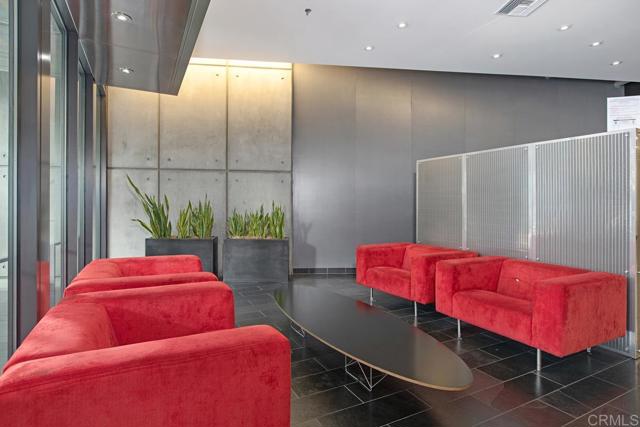 527 10th Avenue, San Diego CA: https://media.crmls.org/mediaz/3b5b47b0-5feb-4202-8d10-3b7f3c0bfee3.jpg