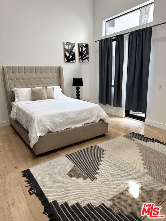 3026 PASSMORE Drive, Los Angeles CA: https://media.crmls.org/mediaz/3b5b65bc-e9ef-4615-a038-bbb76313c48d.jpg