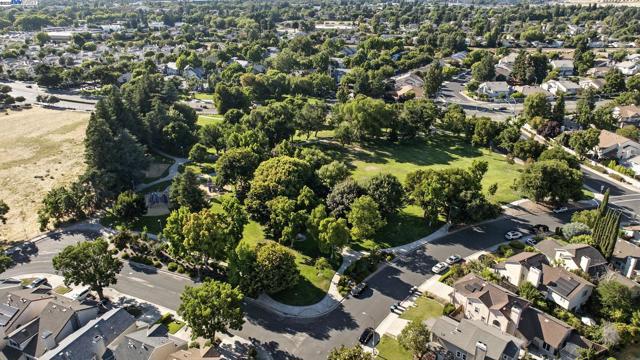 3841 Kamp Dr, Pleasanton CA: https://media.crmls.org/mediaz/3b5d2a0d-eb8e-41f0-aa0d-4f4328d52f9d.jpg