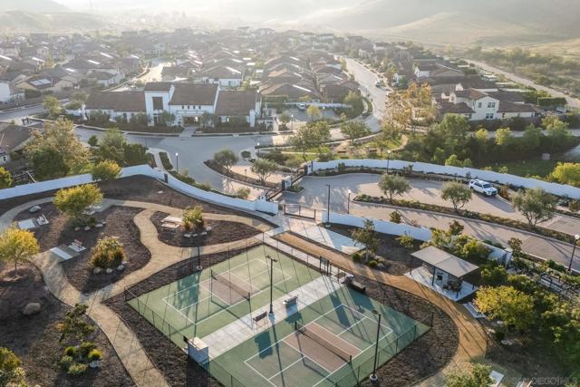 8112 Auberge Cir, San Diego CA: https://media.crmls.org/mediaz/3b5d8fe0-9c43-4231-be91-f57cd0e2eff6.jpg