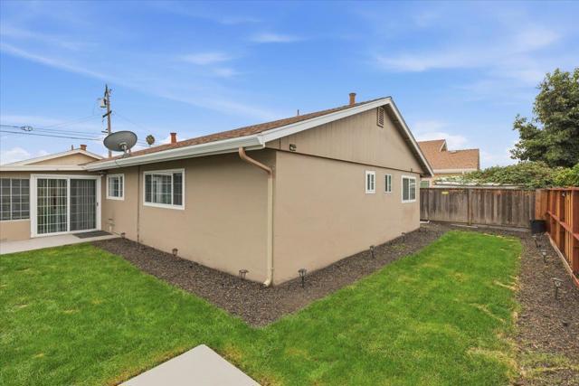 2627 Naples Street, Hayward CA: https://media.crmls.org/mediaz/3b5df434-f3f4-4e90-8443-12070f0ce23e.jpg