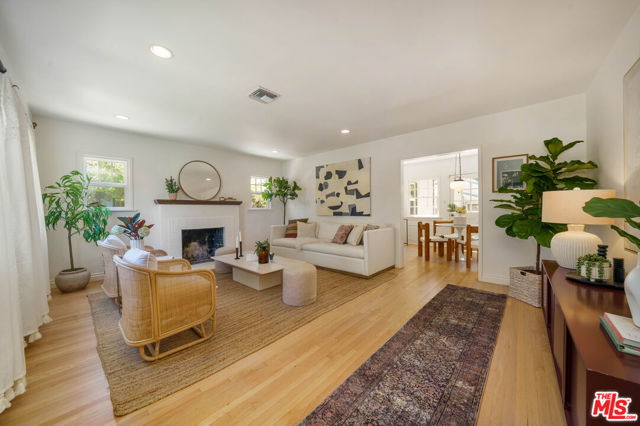 12432 Hesby Street photo 4