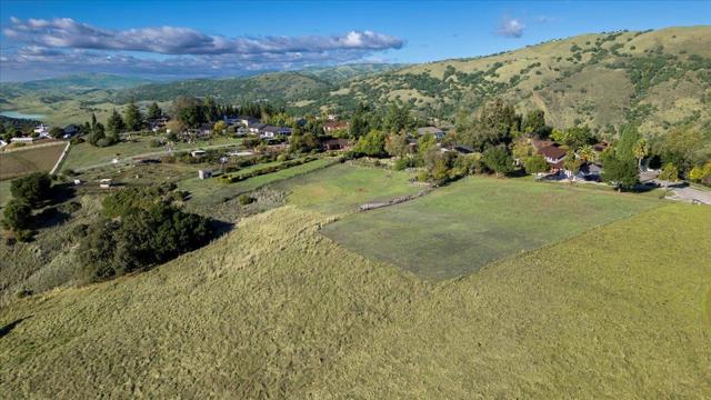 0 Oak Canyon Dr, Morgan Hill CA: https://media.crmls.org/mediaz/3b5f22cc-83e2-4c59-b7f8-6162f256b8bc.jpg