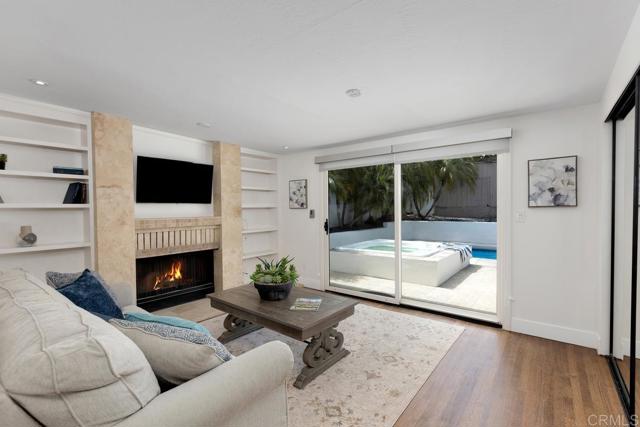 5918 Germaine Lane, La Jolla CA: https://media.crmls.org/mediaz/3b5f9ceb-f763-4047-b6db-a677fe9c1339.jpg