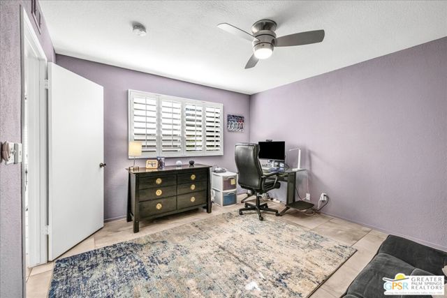 1678 Paseo De La Palma, Palm Springs CA: https://media.crmls.org/mediaz/3b5fc2af-3ec5-454f-beee-2ead2538d610.jpg