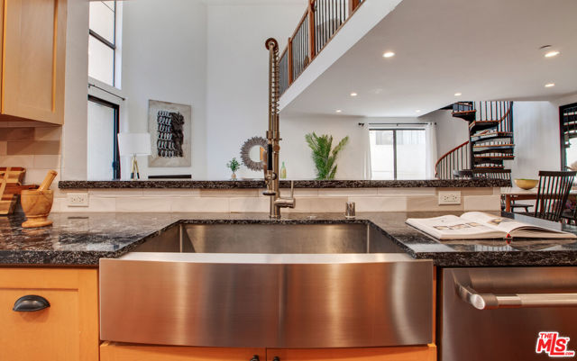 Drew Fenton | 12000 Goshen Avenue Los Angeles CA | MLS: 7335445 Drew Fenton | 12000 Goshen Avenue Los Angeles CA | MLS: 7335445