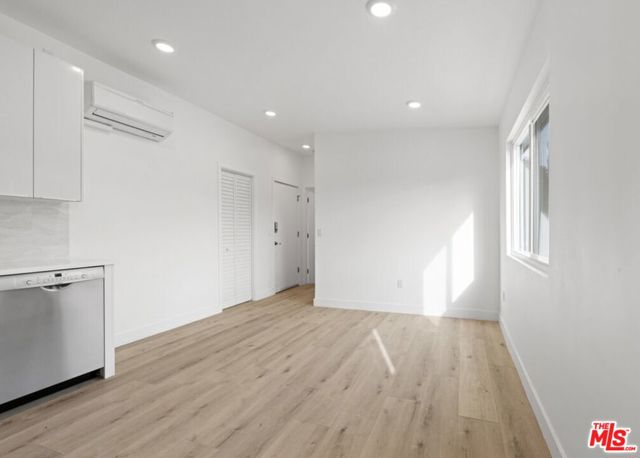 1025 PLEASANTVIEW Avenue photo 8
