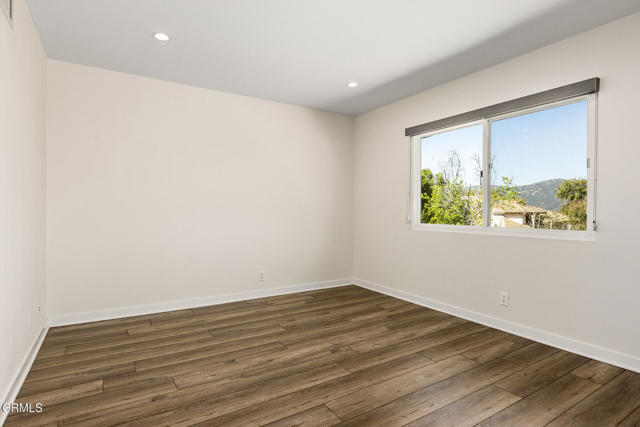 2365 Henrietta Avenue, La Crescenta CA: https://media.crmls.org/mediaz/3b621595-3573-43d7-ab73-d9d89e2a1956.jpg