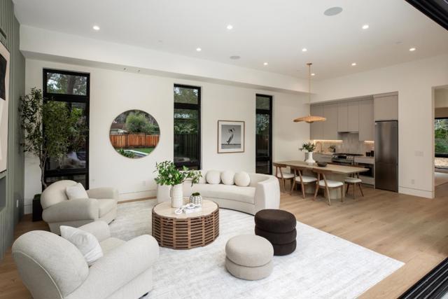 167 Almendral Avenue, Atherton CA: https://media.crmls.org/mediaz/3b63cbc6-1497-444c-a30d-1927ff673d3f.jpg