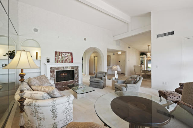 213 Calle Del Verano, Palm Desert, CA 92260
