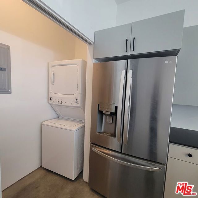 6044 La Prada Street, Los Angeles CA: https://media.crmls.org/mediaz/3b651869-e167-442b-8ab6-214dbfc9b416.jpg