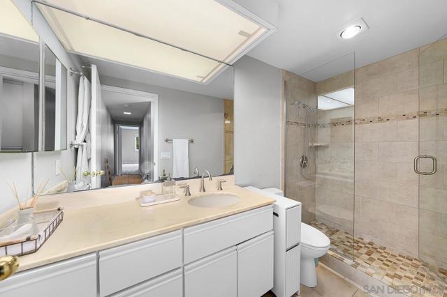 94 Kingston Ct W, Coronado CA: https://media.crmls.org/mediaz/3b6641d0-64b5-4689-a059-6f7769ad8db2.jpg