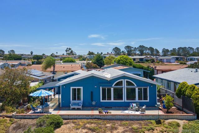 5188 Weymouth Way, Oceanside CA: https://media.crmls.org/mediaz/3b666b26-8754-4e00-a513-7c6a7d13a16c.jpg