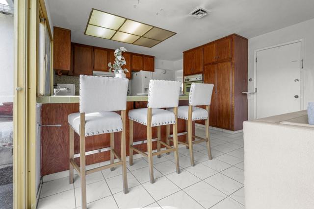 460 Collinwood Court, Santa Clara CA: https://media.crmls.org/mediaz/3b671de8-0288-43e8-987b-7402b02a4a87.jpg