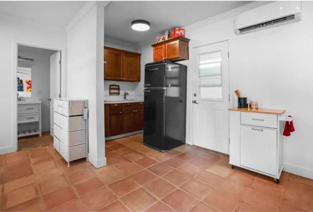 5852 Olive Ranch Road, Granite Bay CA: https://media.crmls.org/mediaz/3b673209-b408-4b2c-8b4f-6ebd1adfe4cd.jpg