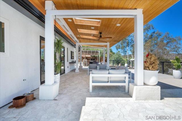 6626 Tuxedo Rd, San Diego CA: https://media.crmls.org/mediaz/3b6812b1-3b90-4231-866a-51cc3e2508e4.jpg