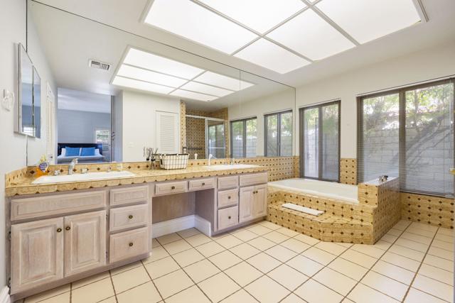 72056 Palm Haven Drive, Rancho Mirage CA: https://media.crmls.org/mediaz/3b69ae81-383d-4175-918d-882d2a030f4c.jpg