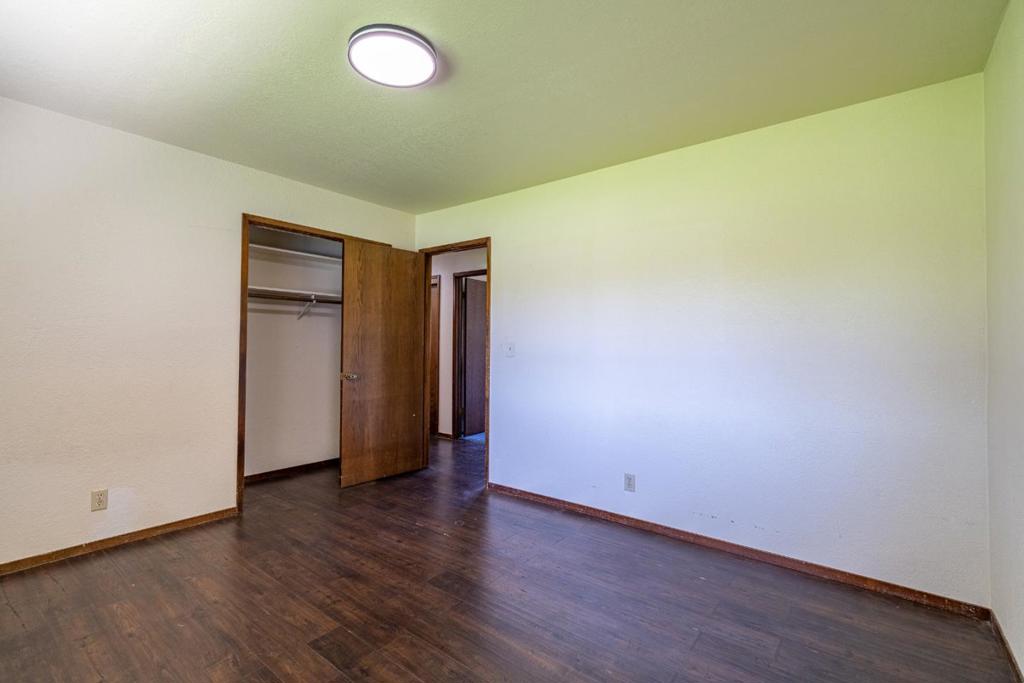 https://media.crmls.org/mediaz/3b6a3efe-9ea7-48c3-9f66-086afe8f2105.jpg?preset=X-Large
