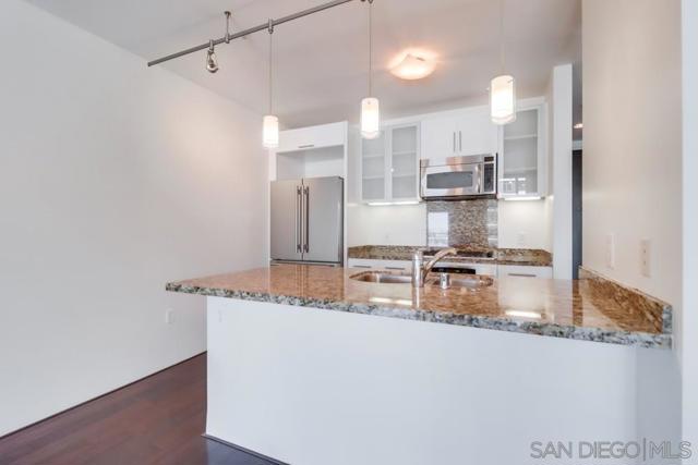 1494 Union, San Diego CA: https://media.crmls.org/mediaz/3b6afb8e-d0b9-47c7-b2ab-ec585e8e049c.jpg
