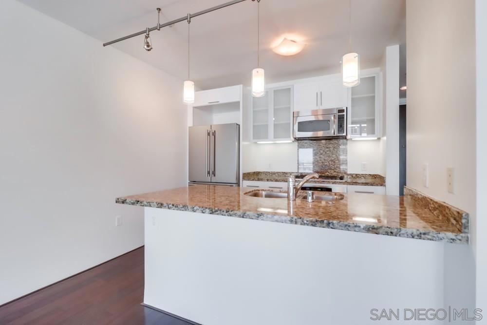 MLS #250035729SD img 6