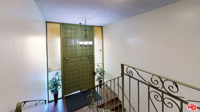 Image 3 for 5376 Fairview Blvd #104, Los Angeles, CA 90056