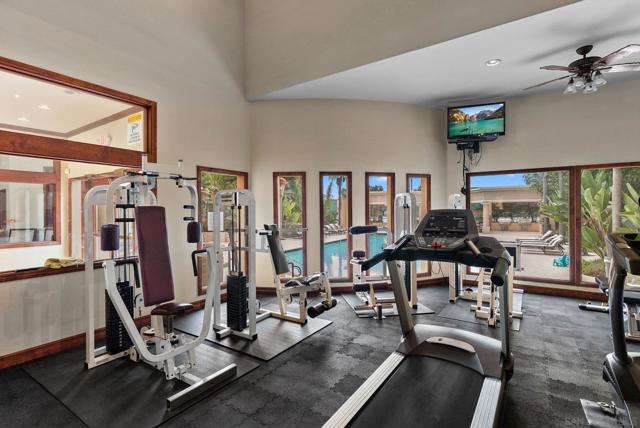 3957 Nobel Dr, San Diego CA: https://media.crmls.org/mediaz/3b6b44fb-7c1a-46f4-a94a-20553cd9481a.jpg