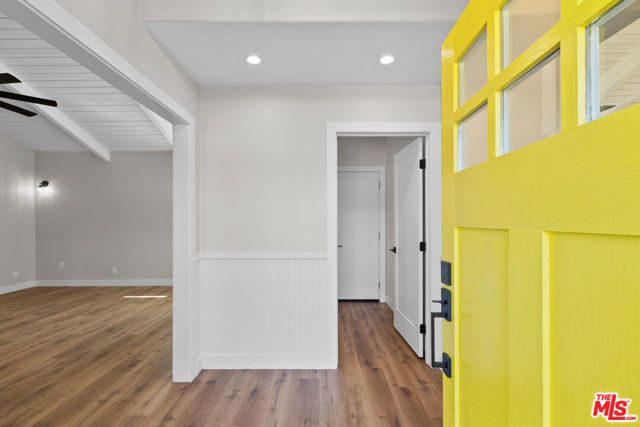 5656 Penfield Avenue, Woodland Hills CA: https://media.crmls.org/mediaz/3b6bd16a-0434-4e33-9bd8-e50776c6a2dd.jpg