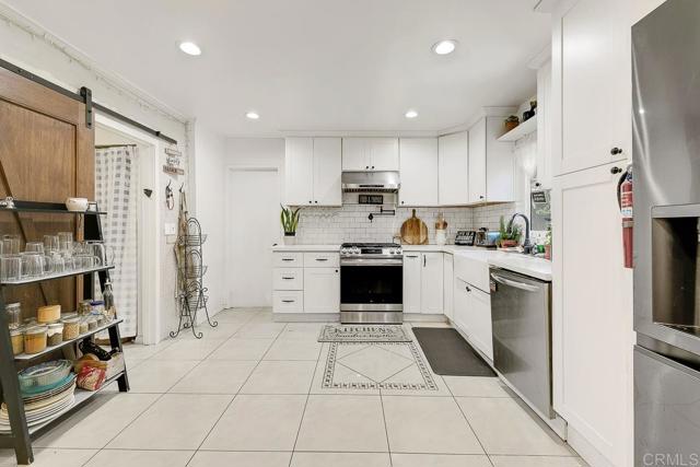 Image 23 of 55 For 4592 Ellenwood Drive