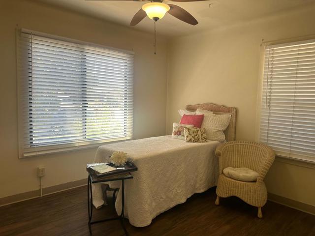 0 Ellis St, King City CA: https://media.crmls.org/mediaz/3b6c7284-b9da-4c22-a1ec-828773e7dcc0.jpg