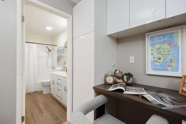 35344 Rutland Ct, Newark CA: https://media.crmls.org/mediaz/3b6cdb76-015c-4ff3-9d84-04fba781adc2.jpg