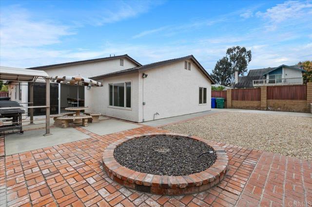 Detail Gallery Image 8 of 52 For 11038 Blythe Rd, San Diego,  CA 92126 - 3 Beds | 2 Baths