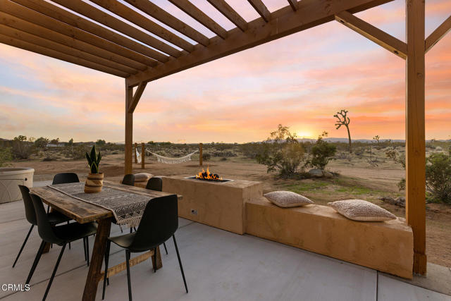 60679 Trentwood Drive, Joshua Tree CA: https://media.crmls.org/mediaz/3b6e5394-8be9-473a-9f72-72e1dc75d687.jpg