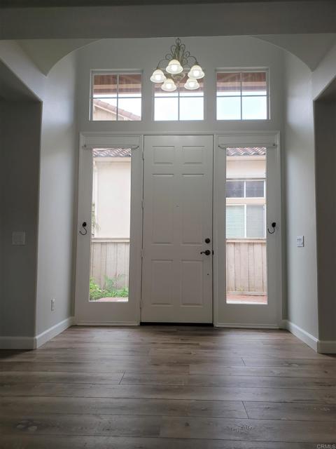 Detail Gallery Image 4 of 20 For 3546 Harwich St, Carlsbad,  CA 92010 - 4 Beds | 2/1 Baths