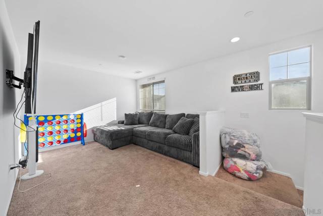 29566 Nini Ct, Winchester CA: https://media.crmls.org/mediaz/3b6f714e-80bc-4292-97d7-dc021eb95592.jpg