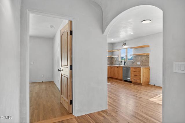 Detail Gallery Image 14 of 49 For 622 South Evergreen Drive Dr, Ventura,  CA 93003 - 2 Beds | 2 Baths