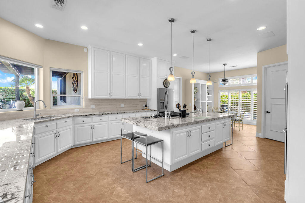 MLS #219138315DA image #16