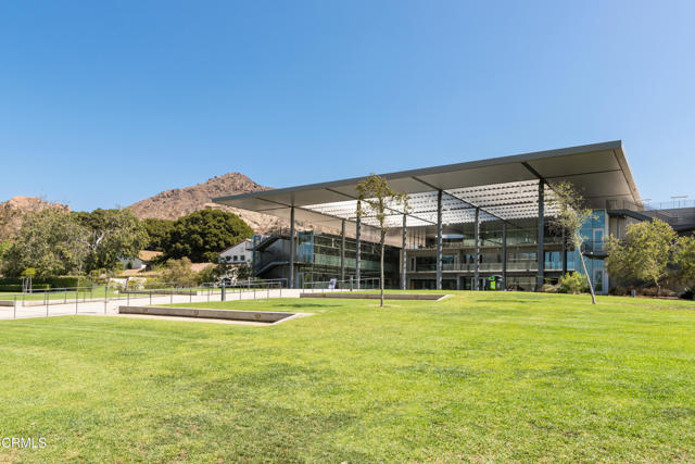 93 Flora Vista Avenue, Camarillo CA: https://media.crmls.org/mediaz/3b717e0c-3b58-4c3f-b5a6-51741d6aa1a5.jpg